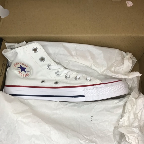 NIB Chuck Taylor Canvas High Top Unisex Sneaker - Picture 4 of 6